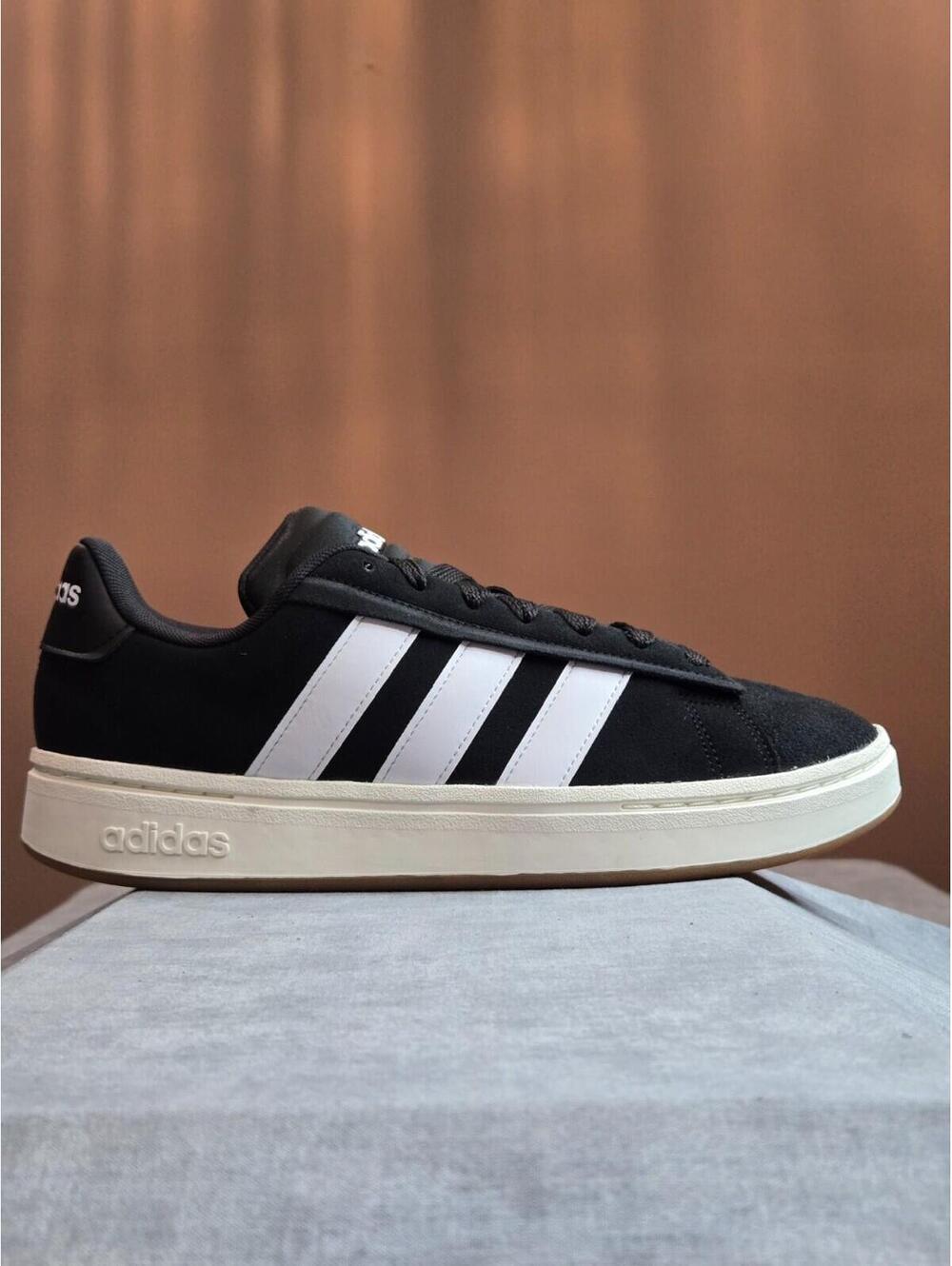 adidas Grand Court ALPHA 00s Black White Sneakers JR0543 Mens Size 10 / 11W